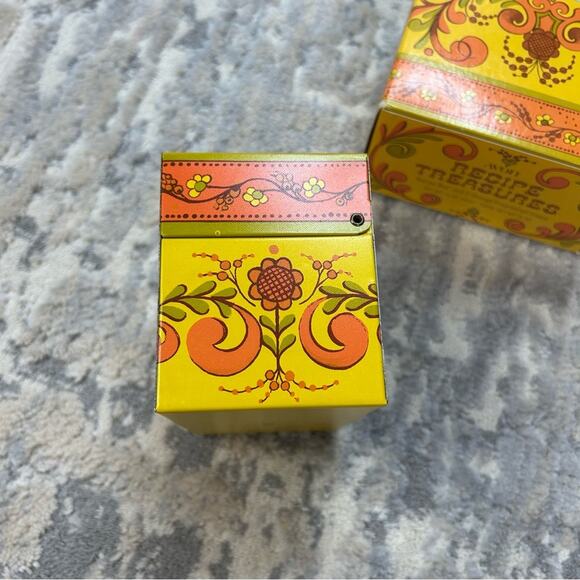 NIB Vintage 70s Avon Recipe Treasures Soap Set with Orange Soaps Recipe Tin - Picture 7 of 10